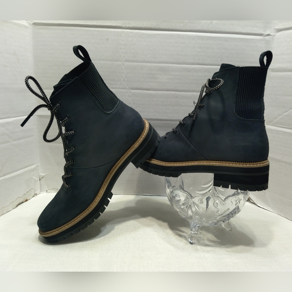 TOMS Frankie lace-up boots #8 - Picture 7 of 14